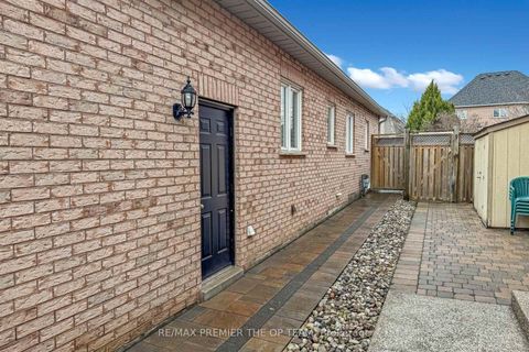 Photo 44 at 165 Novaview Crescent, East Woodbridge, Vaughan