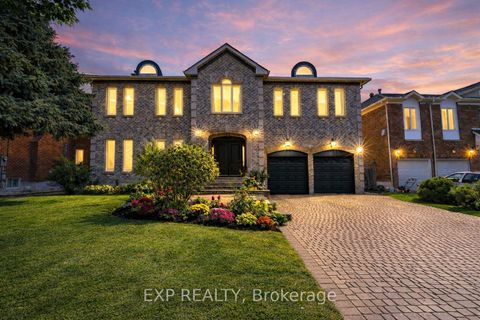 Photo 1 at 29 Northgate Crescent, Bayview Hill, Richmond Hill