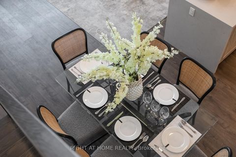 Photo 7 at 109 - 2908 Highway 7 Road, Concord, Vaughan