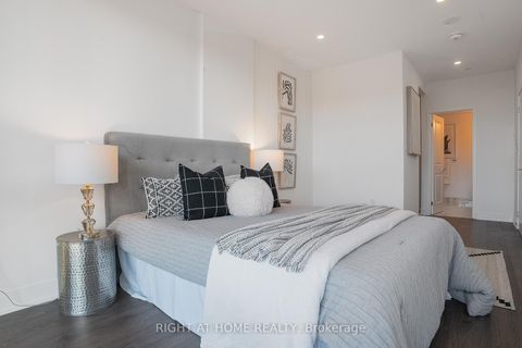 Photo 35 at 109 - 2908 Highway 7 Road, Concord, Vaughan