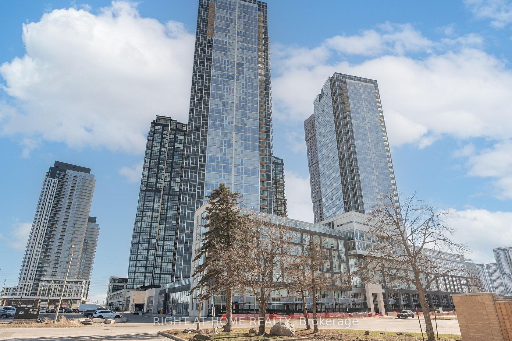 109 - 2908 Highway 7 Road, Concord, Vaughan photo number 2