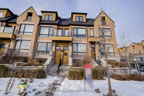Photo 1 at 252B Finch Avenue E, Newtonbrook East, Toronto