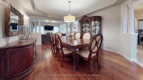 Photo 19 at 33 Calista Street, Vellore Village, Vaughan