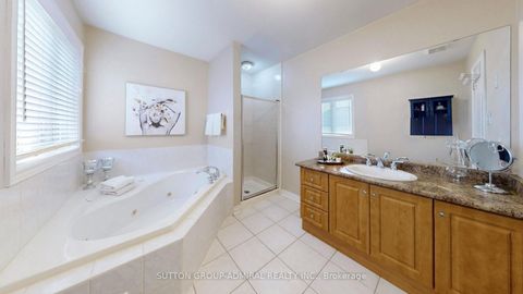 Photo 25 at 33 Calista Street, Vellore Village, Vaughan