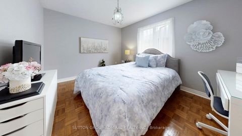 Photo 30 at 33 Calista Street, Vellore Village, Vaughan