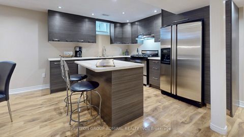 Photo 32 at 33 Calista Street, Vellore Village, Vaughan