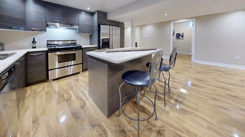 Photo 33 at 33 Calista Street, Vellore Village, Vaughan