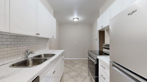 Photo 8 at 212 - 350 Seneca Hill Drive, Don Valley Village, Toronto
