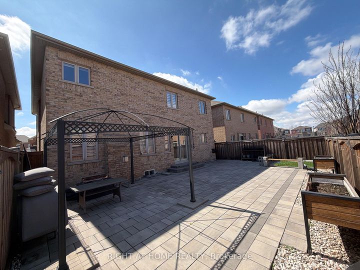 Photo 19 at 3169 Larry Crescent, GO Glenorchy, Oakville