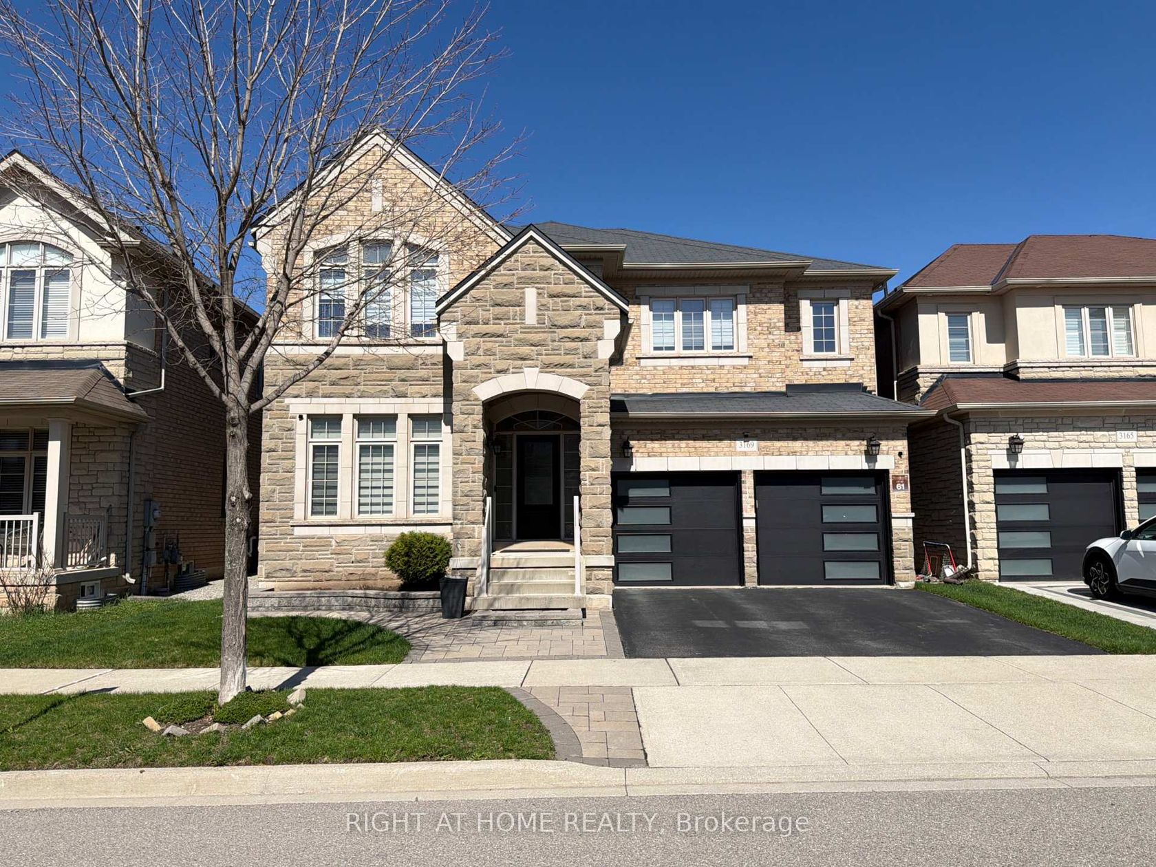 3169 Larry Crescent, GO Glenorchy, Oakville 2