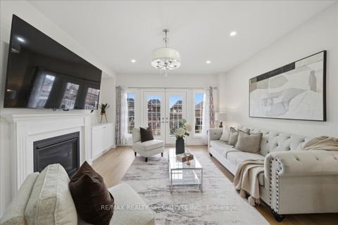 Photo 9 at 186 Muirfield Drive, Ardagh, Barrie