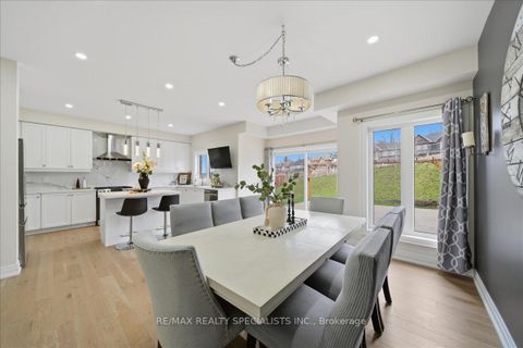 Photo 16 at 186 Muirfield Drive, Ardagh, Barrie