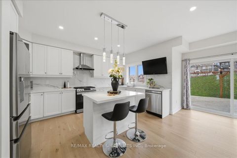 Photo 17 at 186 Muirfield Drive, Ardagh, Barrie