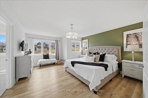 Photo 25 at 186 Muirfield Drive, Ardagh, Barrie