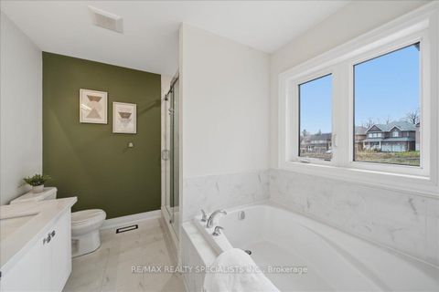 Photo 28 at 186 Muirfield Drive, Ardagh, Barrie