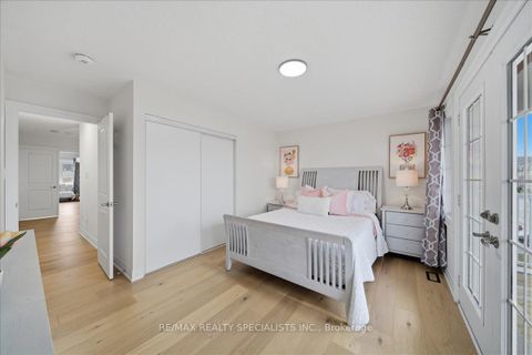 Photo 38 at 186 Muirfield Drive, Ardagh, Barrie