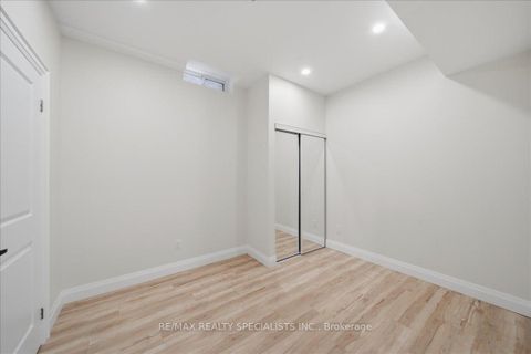 Photo 45 at 186 Muirfield Drive, Ardagh, Barrie