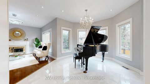 Photo 13 at 19 Spadina Road, Bayview Hill, Richmond Hill