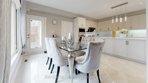 Photo 14 at 19 Spadina Road, Bayview Hill, Richmond Hill