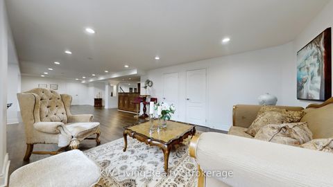 Photo 40 at 19 Spadina Road, Bayview Hill, Richmond Hill