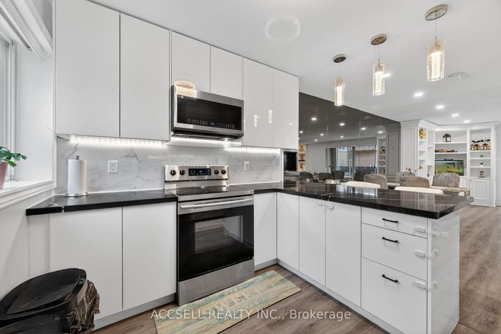 Photo 6 at 159 - 50 Scarborough Golf Club Road, Scarborough Village, Toronto