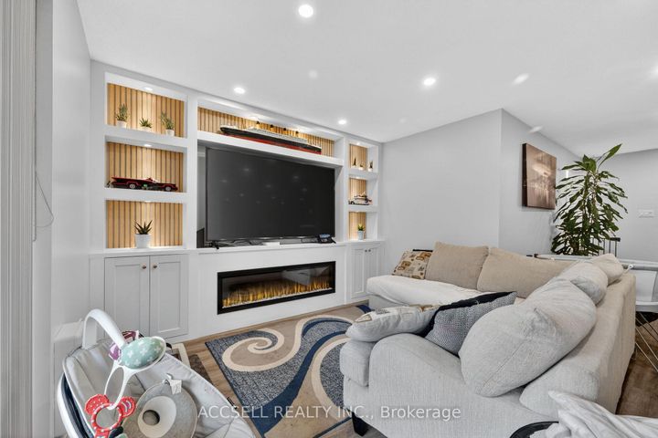 Photo 14 at 159 - 50 Scarborough Golf Club Road, Scarborough Village, Toronto