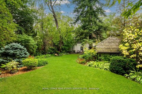 Photo 3 at 18 Queen Marys Drive, Kingsway South, Toronto