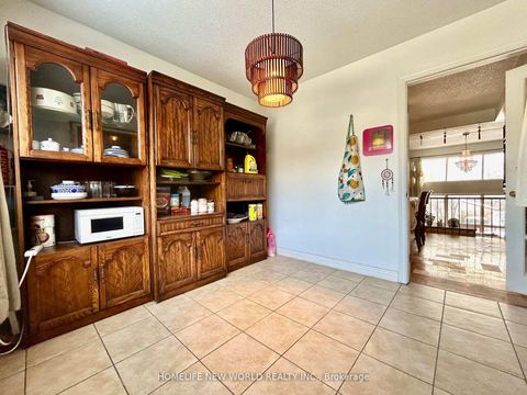 Photo 13 at 29 Jenny Wrenway, Hillcrest Village, Toronto