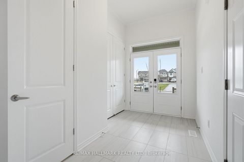 Photo 4 at 602 Newlove Street, Rural Innisfil, Innisfil