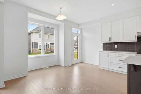 Photo 11 at 602 Newlove Street, Rural Innisfil, Innisfil