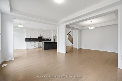 Photo 13 at 602 Newlove Street, Rural Innisfil, Innisfil