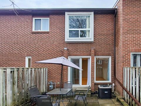 Photo 20 at 37 - 106 Chester Le Boulevard, L'Amoreaux, Toronto