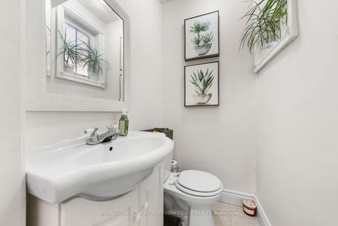 Photo 11 at 69 Nipigon Avenue, Newtonbrook East, Toronto