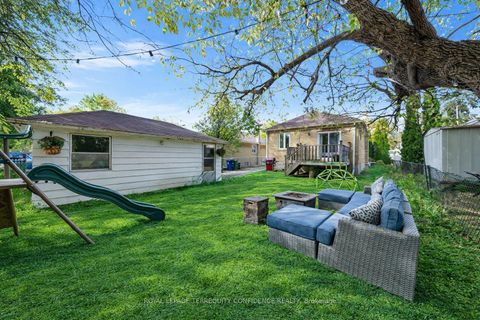 Photo 34 at 69 Nipigon Avenue, Newtonbrook East, Toronto