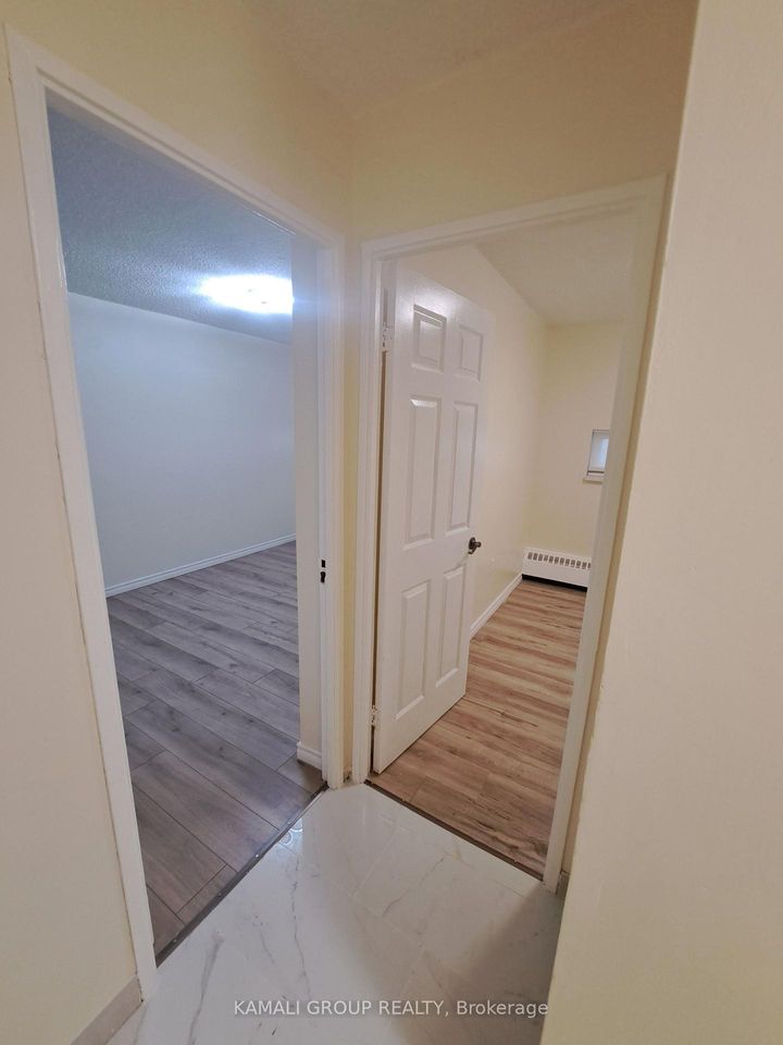 Photo 18 at 727 - 4645 Jane Street, Black Creek, Toronto