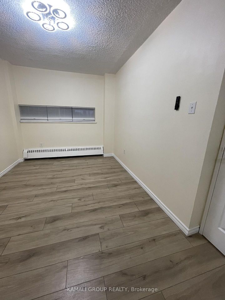 Photo 19 at 727 - 4645 Jane Street, Black Creek, Toronto