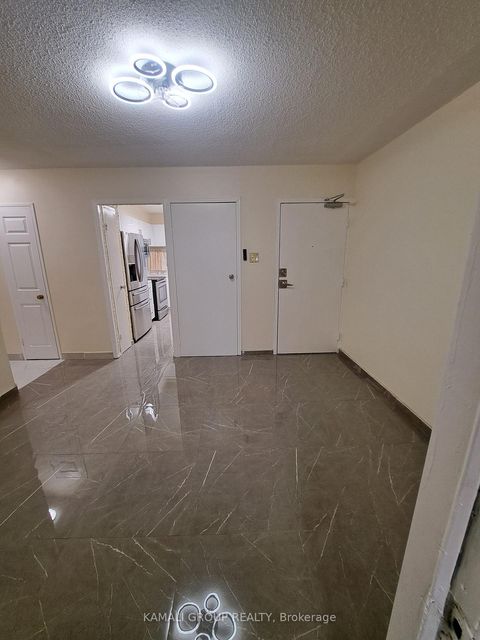 Photo 7 at 727 - 4645 Jane Street, Black Creek, Toronto