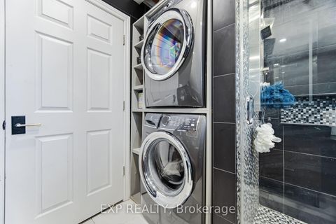 Photo 18 at 265 Wycliffe Avenue, Islington Woods, Vaughan