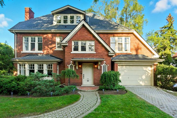 Photo 1 at 18 Inglewood Drive, Durand, Hamilton