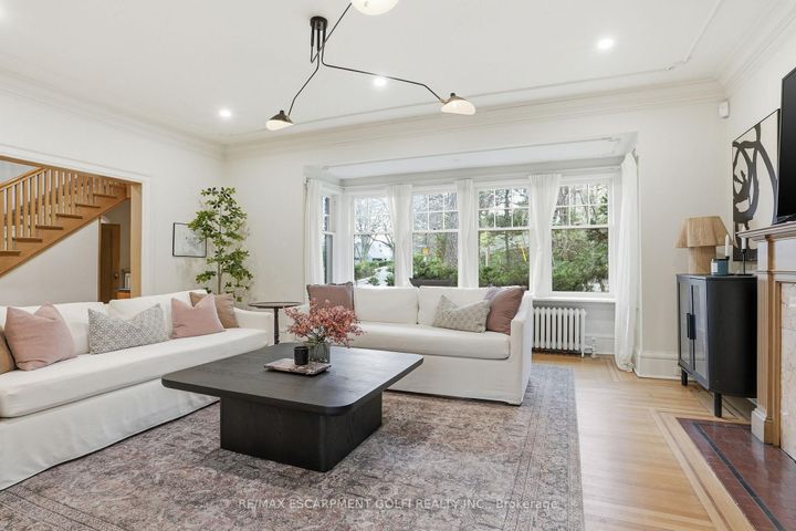 Photo 7 at 18 Inglewood Drive, Durand, Hamilton