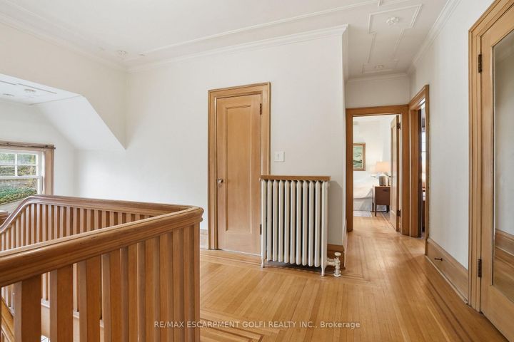 Photo 22 at 18 Inglewood Drive, Durand, Hamilton