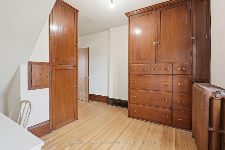 Photo 31 at 18 Inglewood Drive, Durand, Hamilton