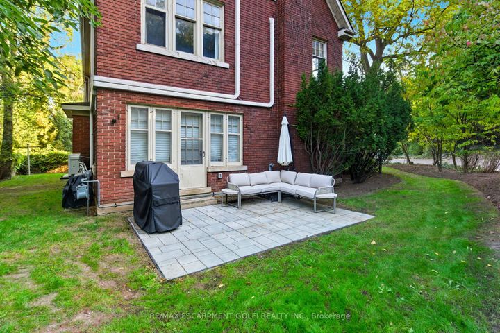 Photo 38 at 18 Inglewood Drive, Durand, Hamilton