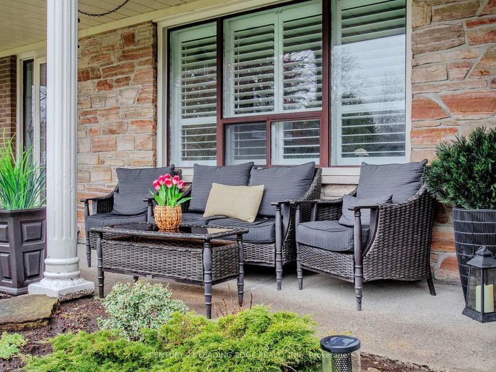 Photo 3 at 8 Miner Circle, Unionville, Markham