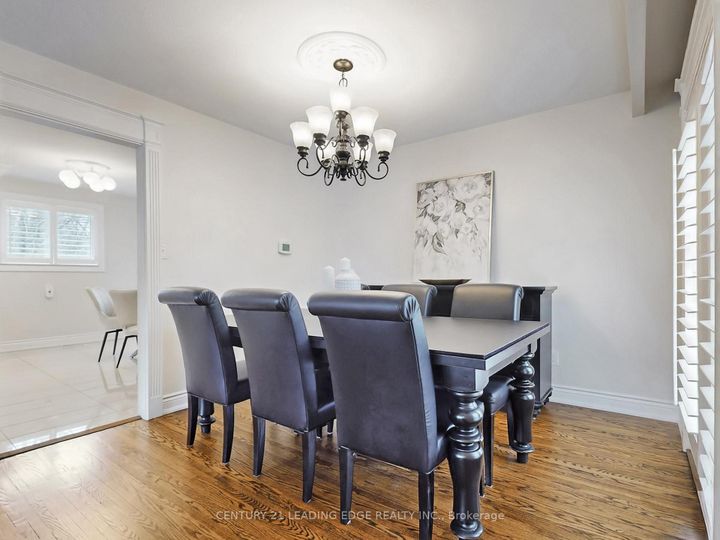 Photo 14 at 8 Miner Circle, Unionville, Markham