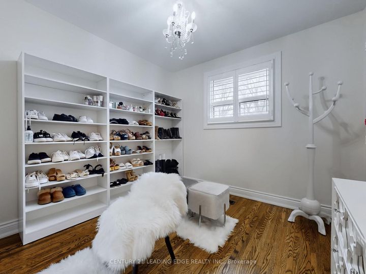 Photo 24 at 8 Miner Circle, Unionville, Markham