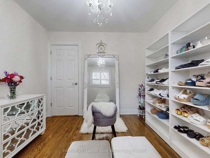 Photo 25 at 8 Miner Circle, Unionville, Markham