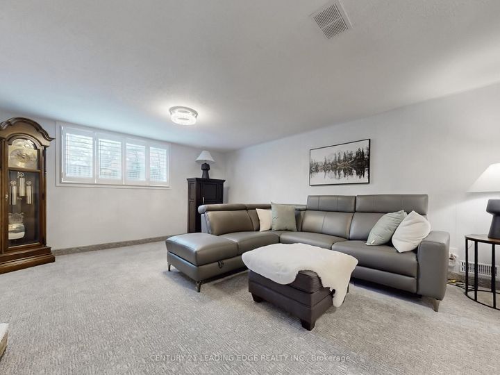 Photo 30 at 8 Miner Circle, Unionville, Markham