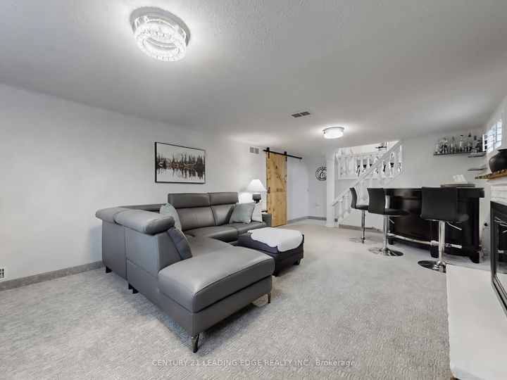 Photo 32 at 8 Miner Circle, Unionville, Markham