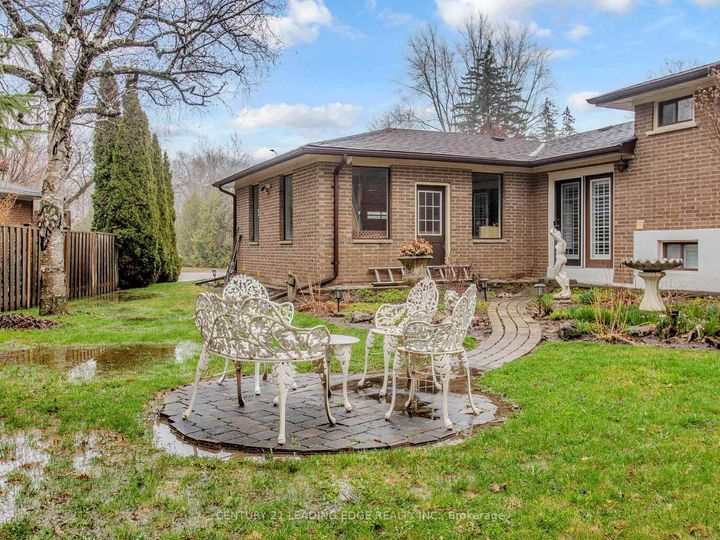 Photo 40 at 8 Miner Circle, Unionville, Markham